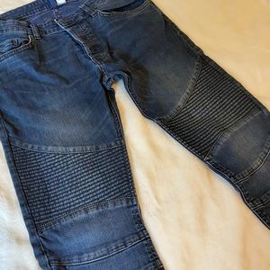H&M Men’s Skinny Dark Jeans Fitted Knee Area